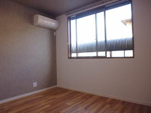 イーストパーク B102号-10