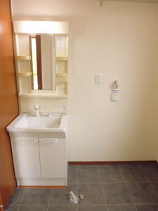 シャンテ西焼津Ｅ 0101号-4