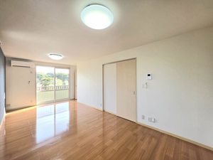 ヴィラーニ フォレストⅡ 0202号-2