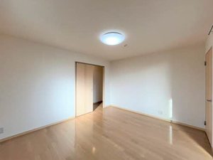 Ｃ’ｓファミリア前山 A101号-7