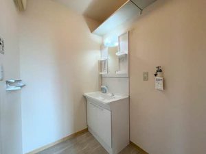 Ｃ’ｓファミリア前山 A101号-13