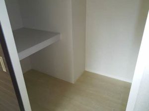 アヴィランスコート清水 0103号-8