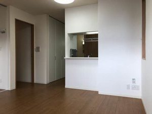 メゾン・ド・リラフォート B201号-2