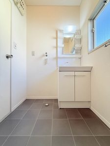 セントレージ三本柳 S201号-11