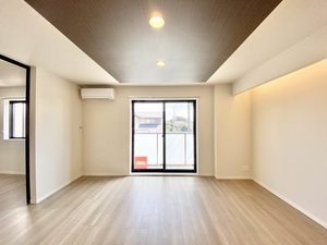 Crest Topia 0302号-3