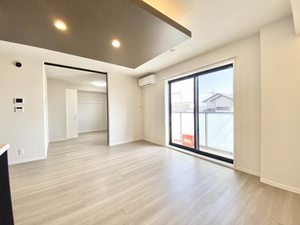 Crest Topia 0302号-4