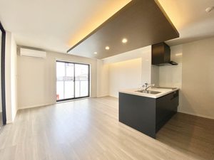 Crest Topia 0302号-7