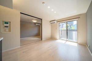 シャーメゾン三里 0102号-8