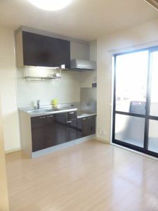 ブリーズ柳 E201号-2