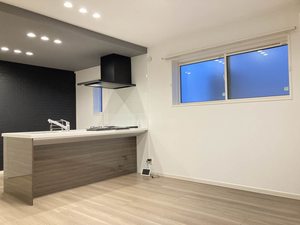 モーンストローレ 0102号-2