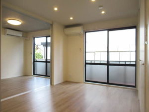 フレグランス本市場 B102号-4