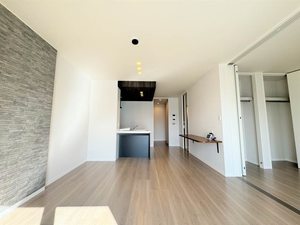 シャーメゾンＰｒｅｍｉａｓ 0202号-3