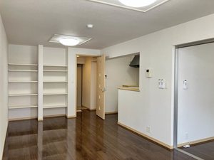 ヒルズ桜坂 202号-2