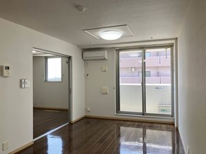 ヒルズ桜坂 202号-9