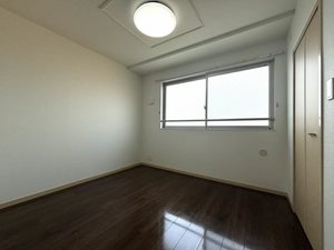 ヒルズ桜坂 402号-5