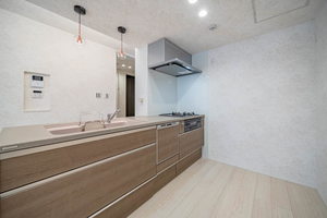 Ｐｒｅｍｉａｓ　上社 0203号-5