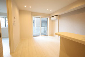 シャーメゾン 栄町 0102号-2