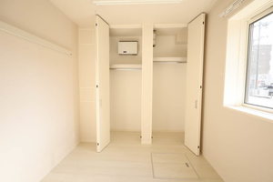 シャーメゾン 栄町 0102号-8