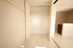 シャーメゾン 栄町 0105号-8