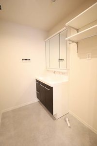 シャーメゾン　栄町 0201号-5