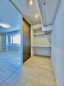 Ｐｒｏｍｅｎａｄｅ西草深 0301号-9