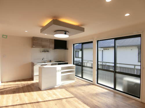 セントラル・ビラ・スズカ B201号-2