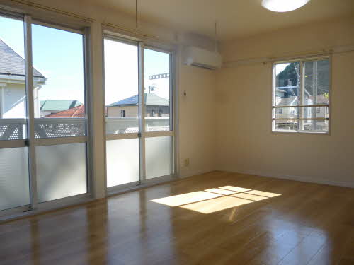 ティ・プレミール A202号-3