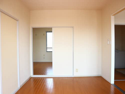 プレミール日比野 0203号-3