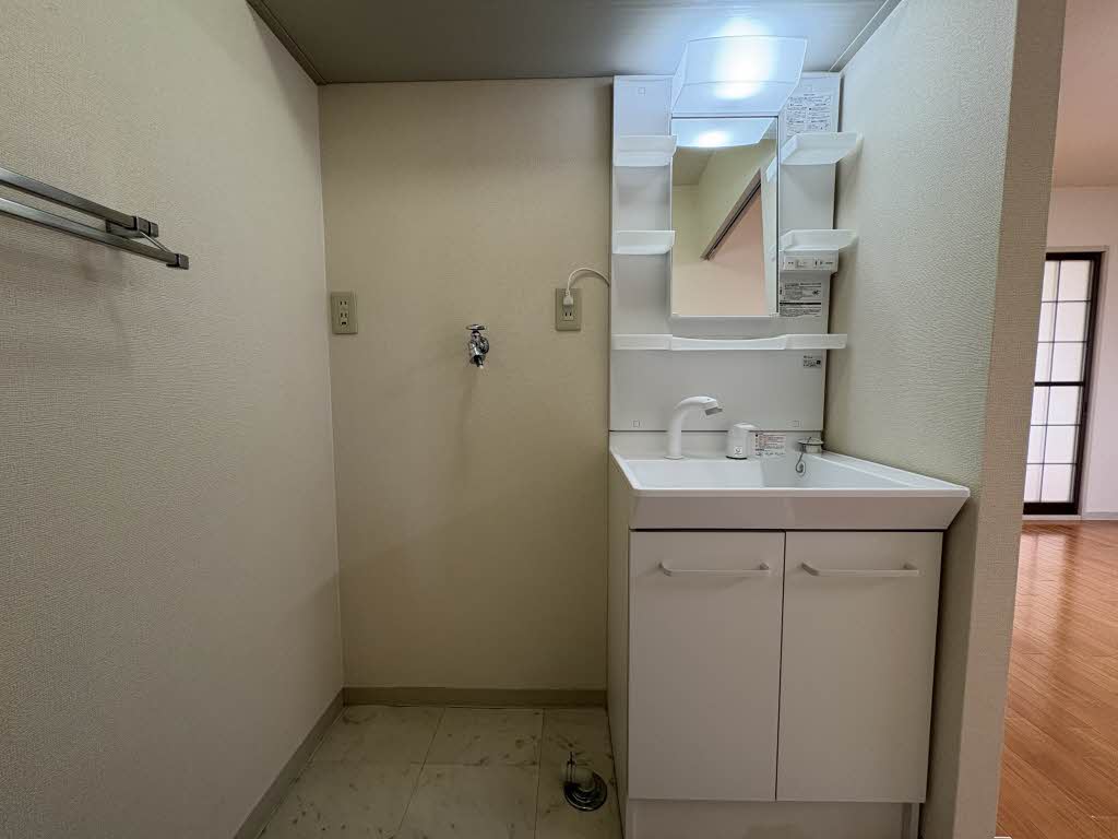 アクアプラネット A201号-6