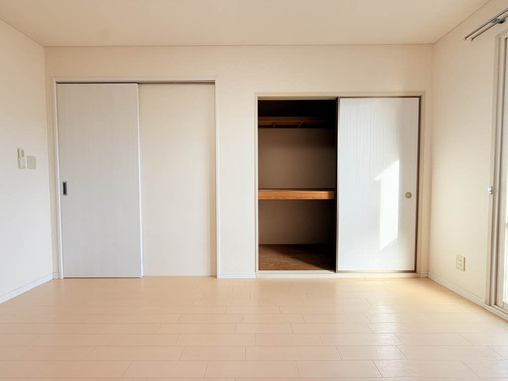 エステートこやまＳＥ E201号-8