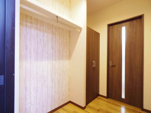 ピースフル愛宕 C102号-13