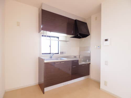 ピースフル愛宕 F202号-3