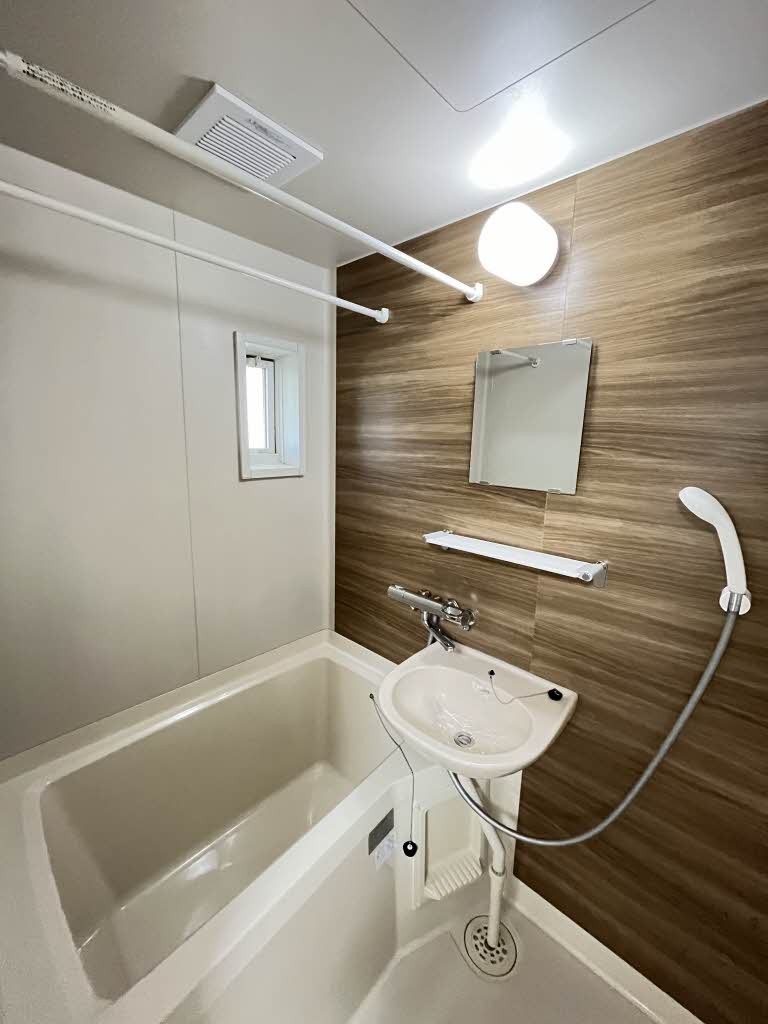 ＷＥＬＬ　ＣＲＩＢ　ＴＯＫＩＷＡＧＩ 0202号-8