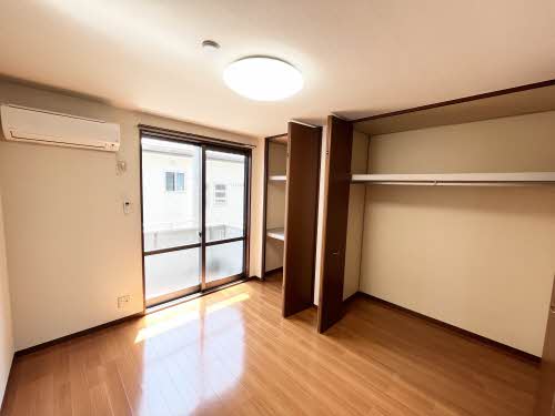 パインクレスト A201号-6