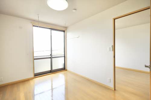 ワイハイツ東名 C101号-4