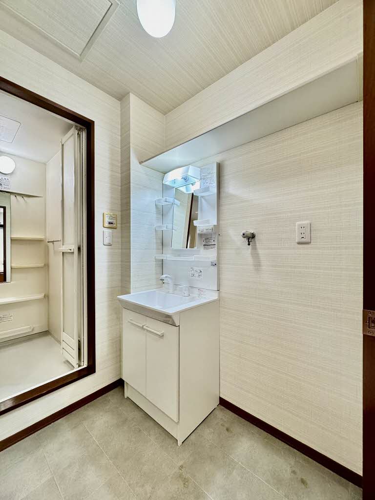 ヴィラデステ古庄 A102号-6