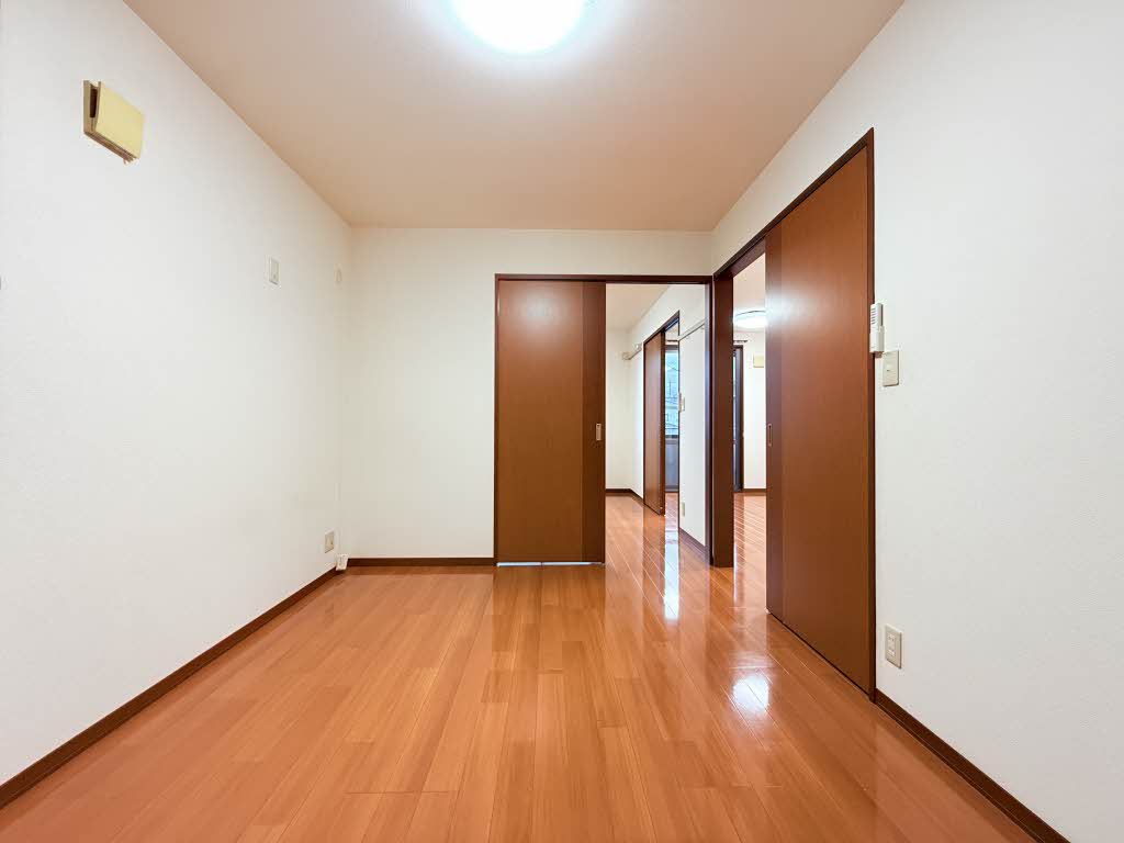 プレシール吉田 B101号-8