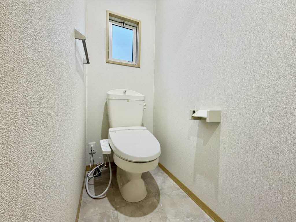 チャーリーズ B102号-9