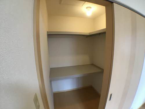 リベラルハイム B202号-4