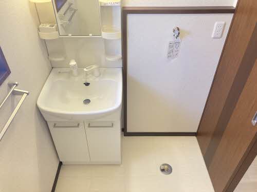 サニーコート C202号-9