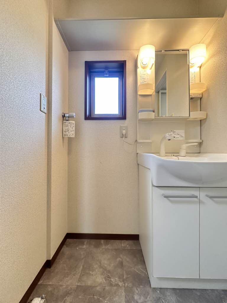 ヴィラシャンテ A202号-8