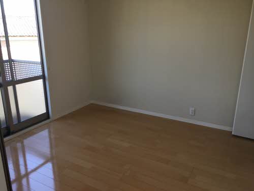 セントレア B202号-3