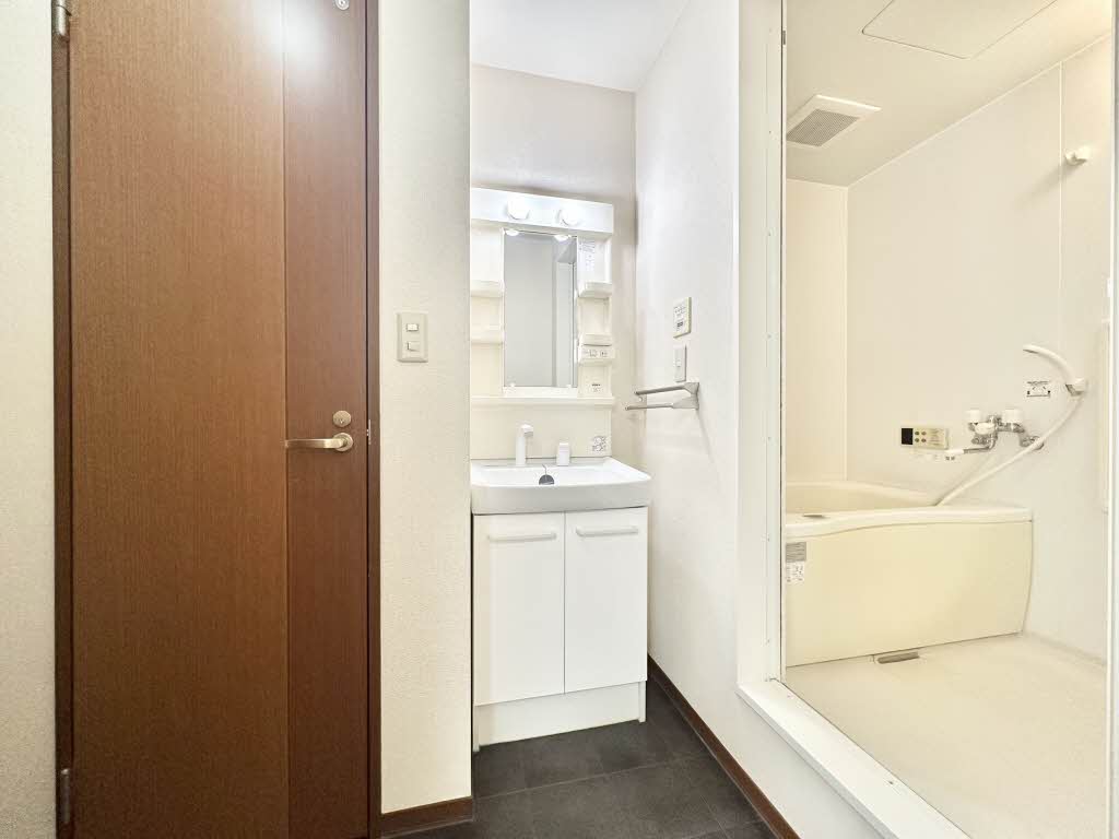 ハイツ・プランドール A101号-13