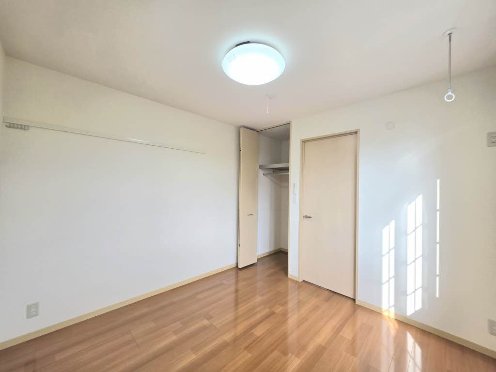 ヴィラーニ フォレストⅡ 0202号-9