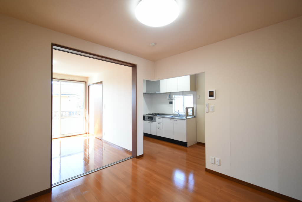 サクラヴィアーレ大浜 D202号-2