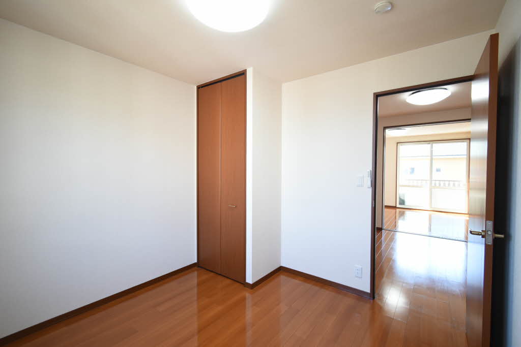 サクラヴィアーレ大浜 D202号-4