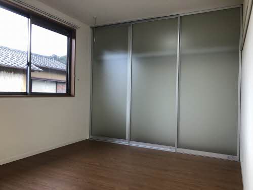 メゾン・ド・リラフォート B201号-3