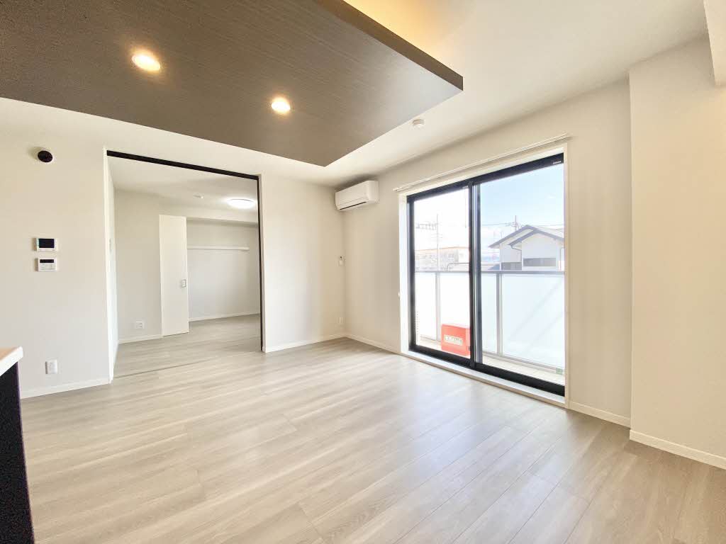 Crest Topia 0302号-4