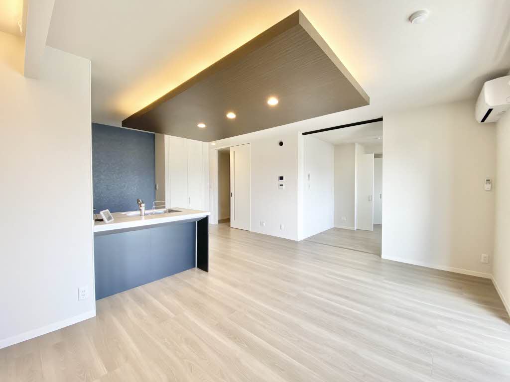 Crest Topia 0302号-5