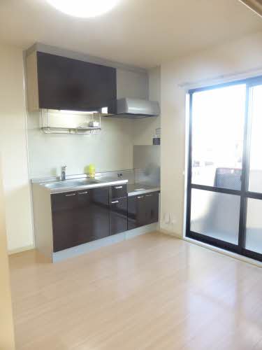 ブリーズ柳 E201号-2